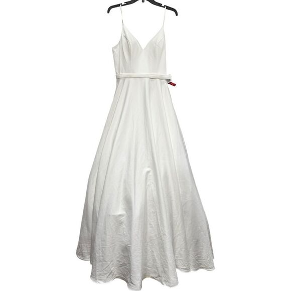 Ieena for Mac Duggal White Classic A-Line V-Neck Ballgown - Size 8 - NWT - Picture 4 of 6